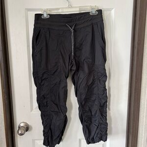 The North Face Women's Capri Black Jogger Pants